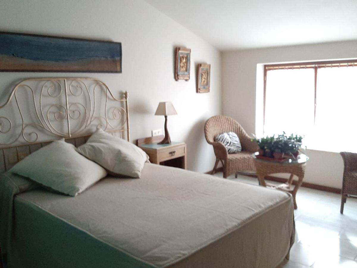 Villa Isabel 2 Llaves Арриондас Экстерьер фото